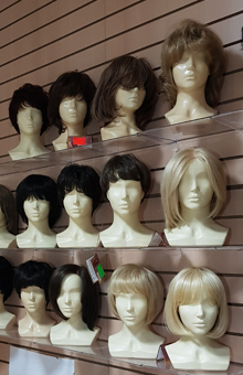 Купить парик из искусственных волос недорого у  нас на Lanord .ru по доступной цене