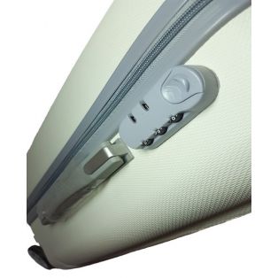 Пластиковый чемодан Ananda "белый", средний