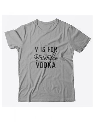 Футболка ко дню влюбленных с принтом V is for vodka | Футболка на 14 февраля