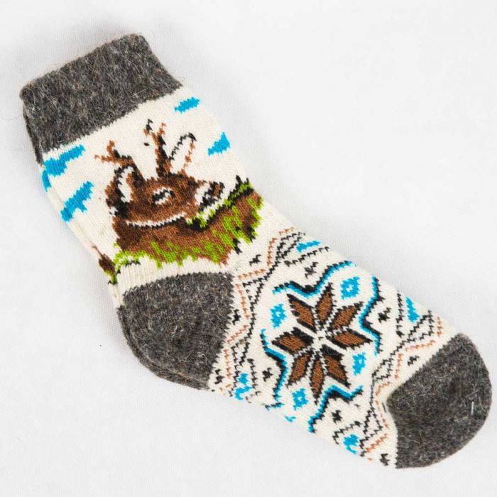 Натуральные зимние носки с вязаным оленем